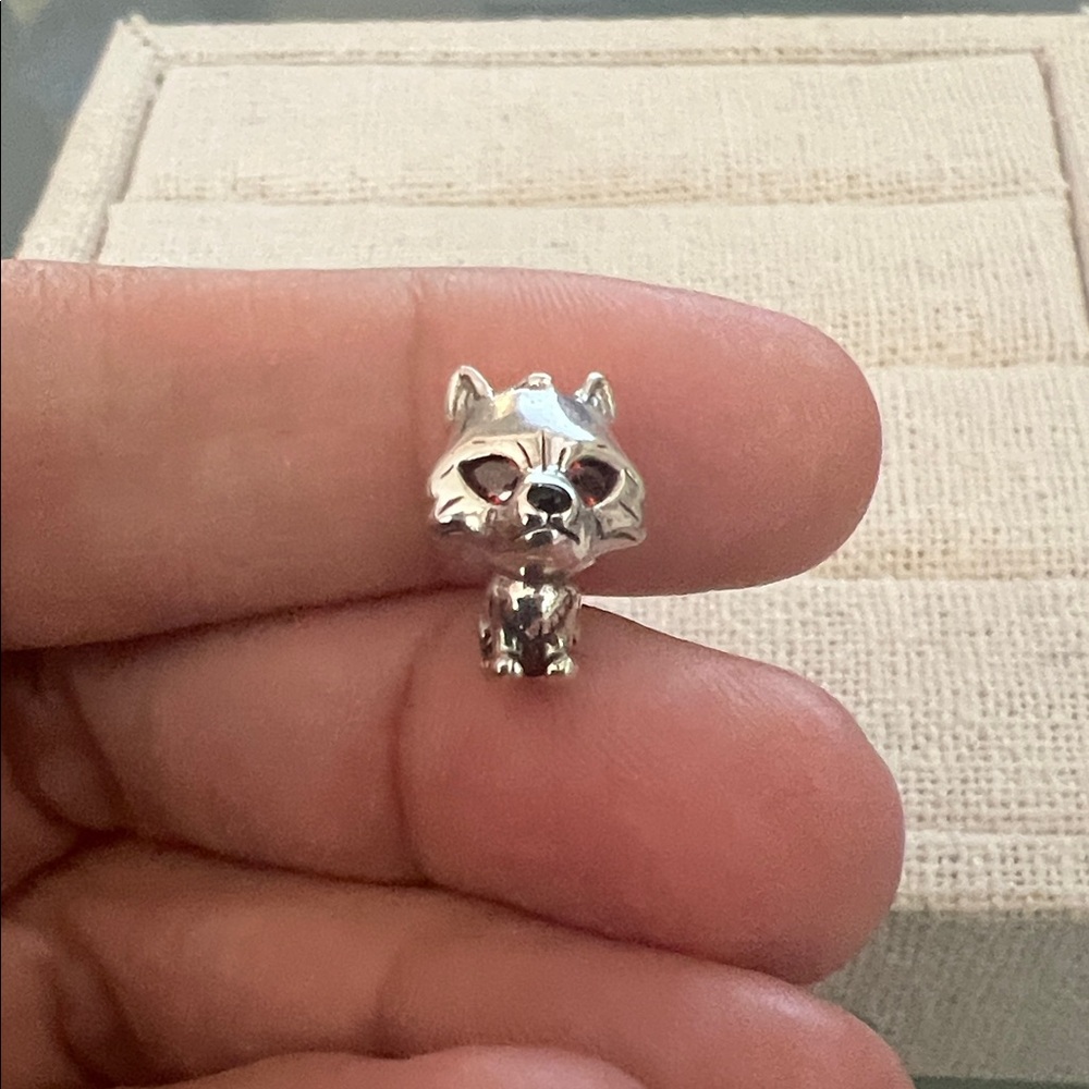 Pandora Game of Thrones Ghost Direwolf Charm